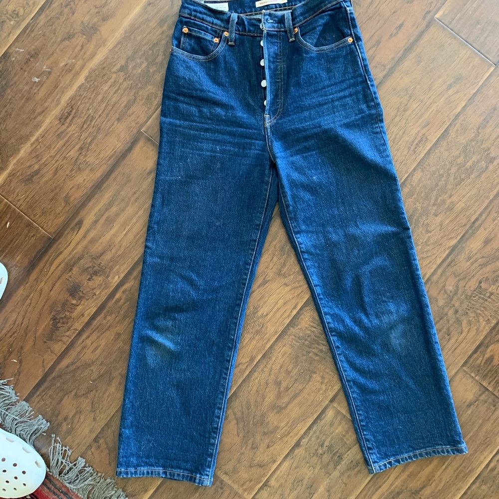 Levi’s straight ankle ribcage jeans size 27